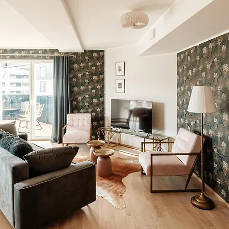 W Seaside Promenade, Free Parking *